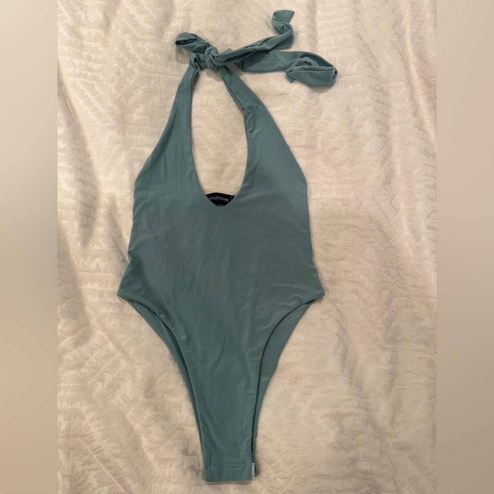 PrettyLittleThing High-Leg Halterneck Swimsuit Teal One-Piece body suit size 4